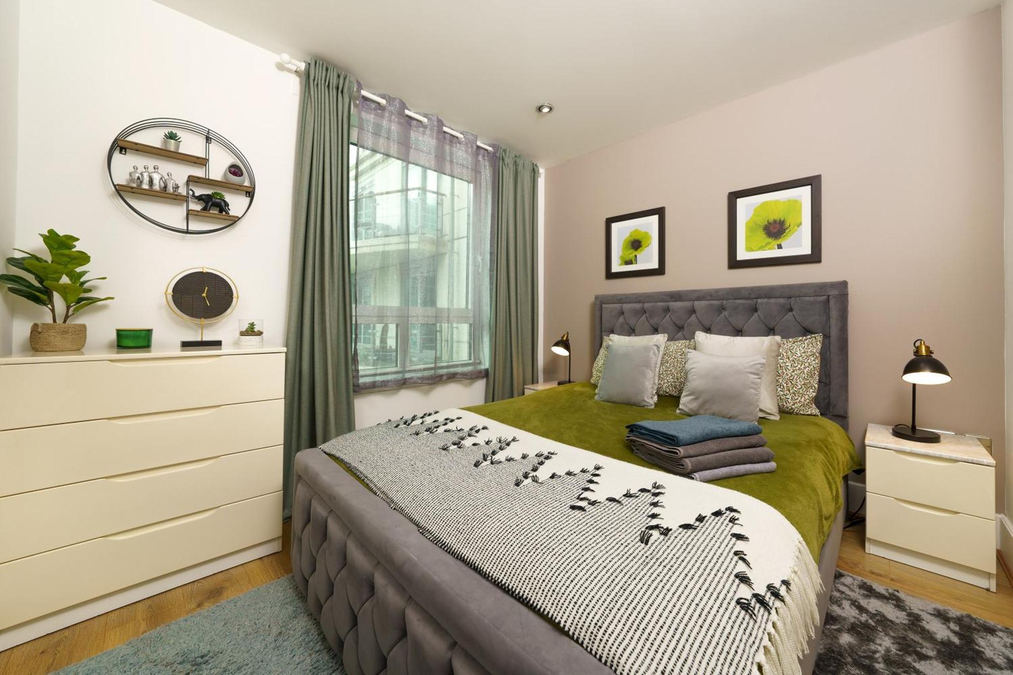St George Wharf Apartment London Ngoại thất bức ảnh