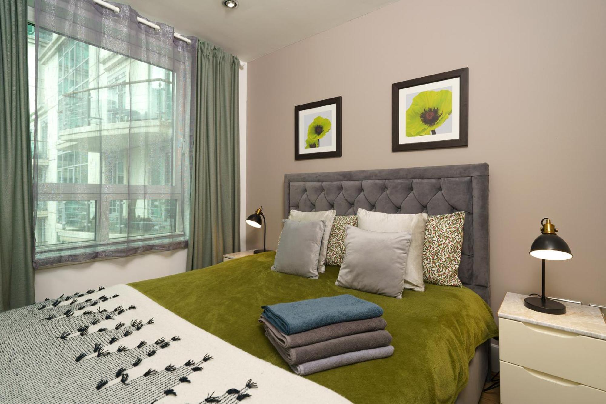 St George Wharf Apartment London Ngoại thất bức ảnh