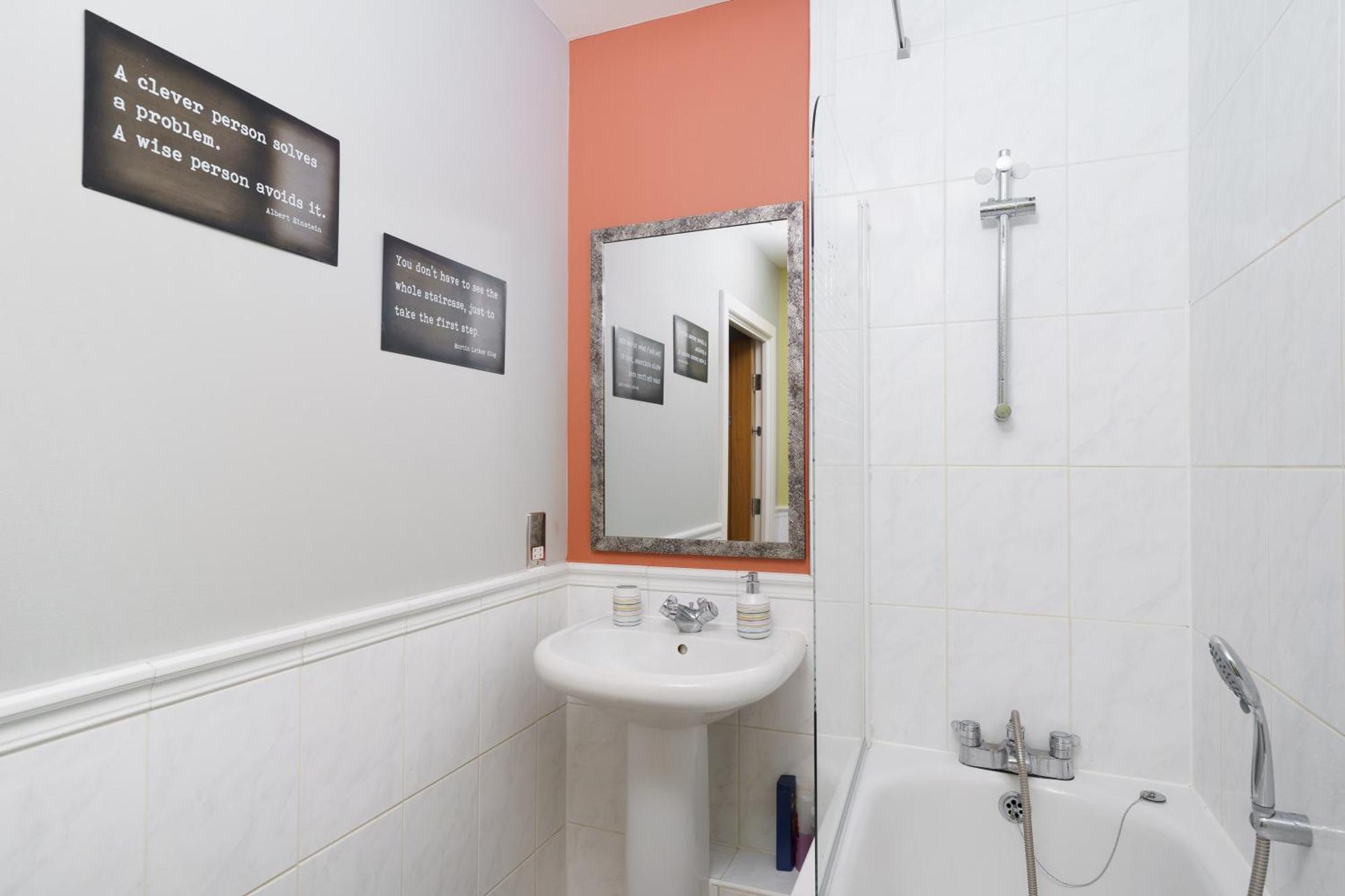 St George Wharf Apartment London Ngoại thất bức ảnh